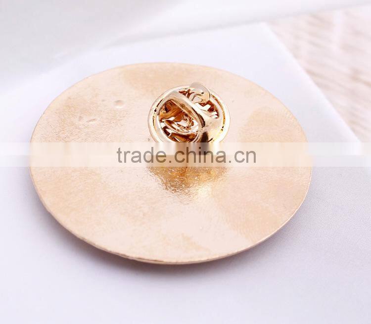 China wholesale Game of throne alloy custom logo Rose Brooch