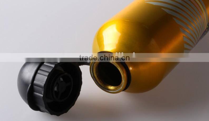 gold color aluminum water bottle with plastic cap