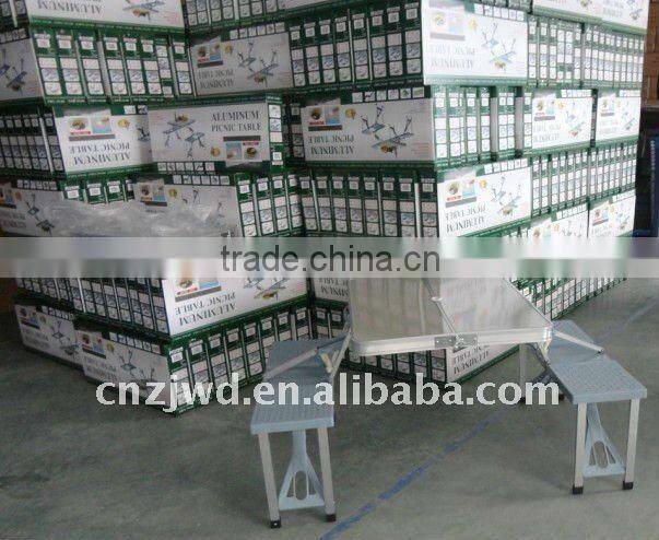 Aluminium folding picnic table