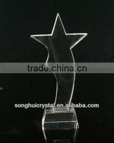 Crystal pyramid plaque with engraving crystal trophy