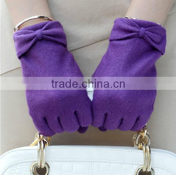 Hand made custom fashion wool glove for girl