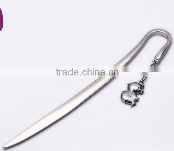 lovely kiss fish shape metal bookmark