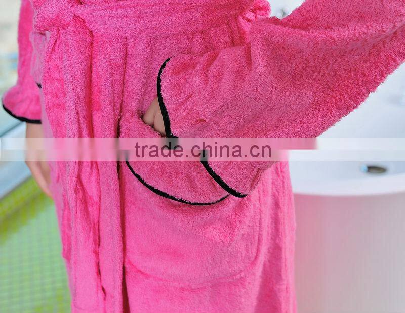 beautiful bamboo fiber new design woman gown with lace