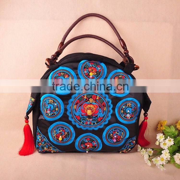2016 hot fashionable elegent woman handbags embroidery handbag Hot selling shopping bags with cheap price