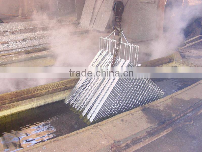 serrated non-slip galnanized steel grating 20years professional manufacturer