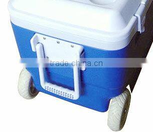 46L Pulling Cooler Box Insulated Plastic Ice Box with Side Handle and Small Wheel