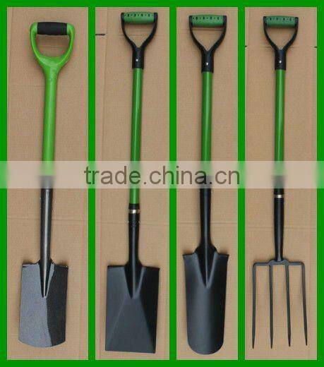 F6806 FORK WITH STEEL TUBE PVC COATED HANDLE
