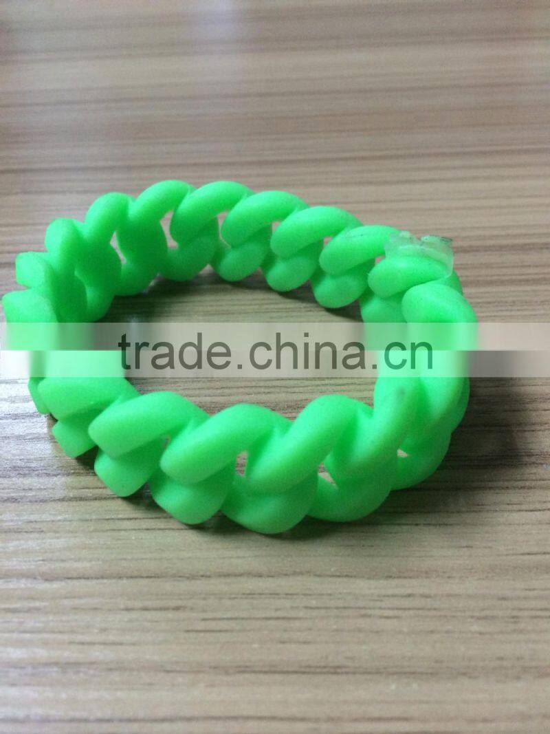 Personalized compilation Hemp flowers shaped silicone bracelet