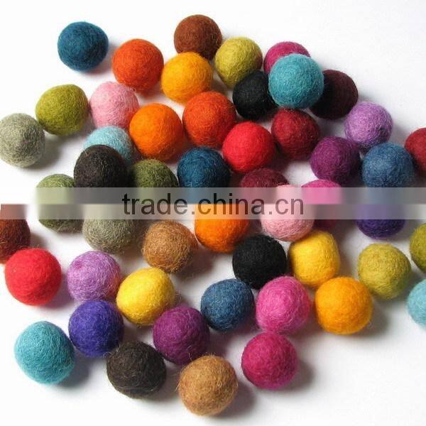 eco friendly new products promotional gift wholesale ornaments fabric handmade felt balls on alibaba express