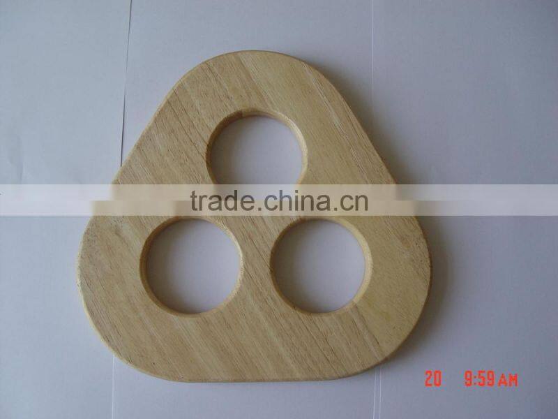 wooden beer paddle, paddle, beer flight