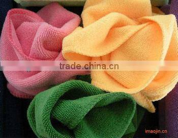 Super absorbent microfibre cleanning towels