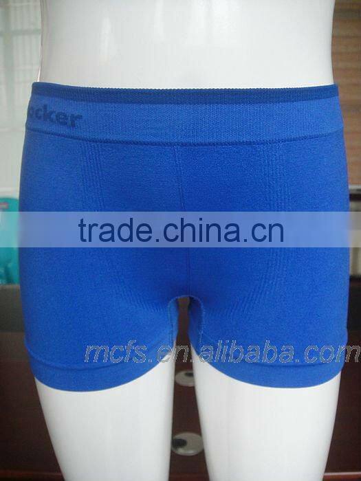 Seamless boy's underwear boxer shorts