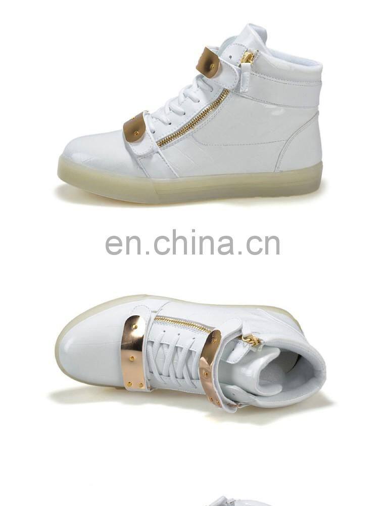 Wholesale footwear New design Ladies light shoes Men women dancing shoes luminous high cut LED shoes sneakers