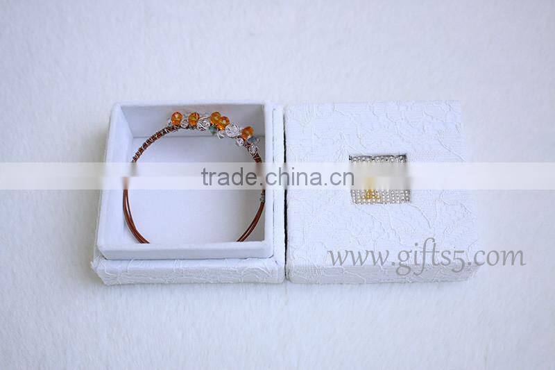Hot sale jewelry box wedding gift jewelry box with beaded name plate of P