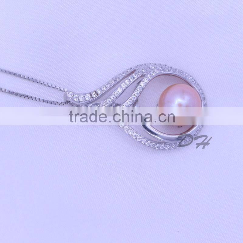 Beautiful freshwater pearl pendant /silver pearl jewelry