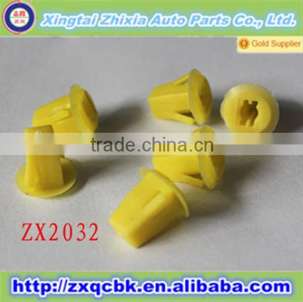 ZX high quality oem auto plastic clips fasteners for car supplier