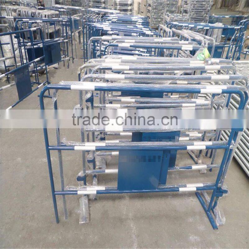 Steel Reflective Barrier With Sign Board /France market road traffic barrier with reflection sticker