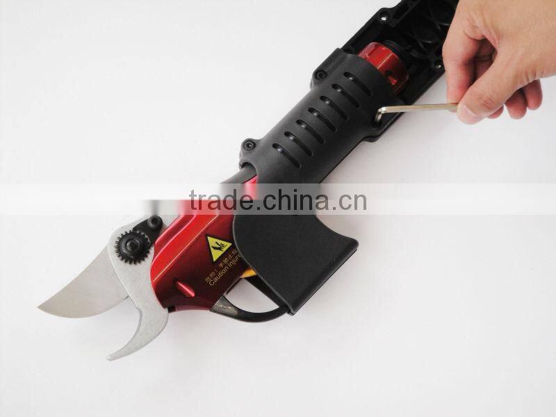 Pole pruner