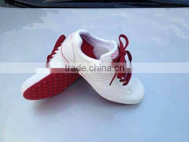 welcome shoes with beautiful design Golf Shoe for man