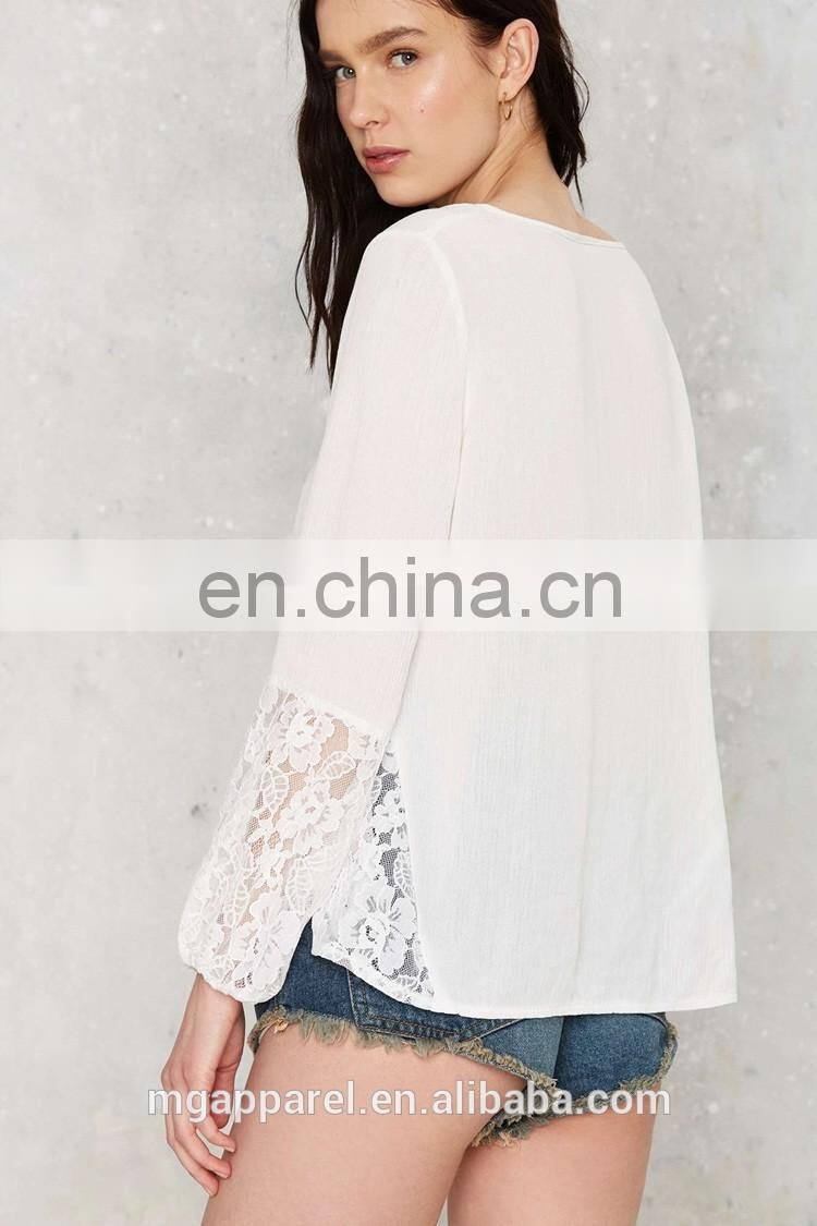 2017 New blouse designs white v-neck lady blouse with lace details