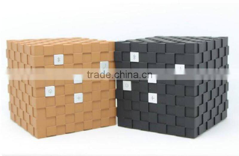 Best Quality Magic Cube subwoofer audio speaker with wireless mic
