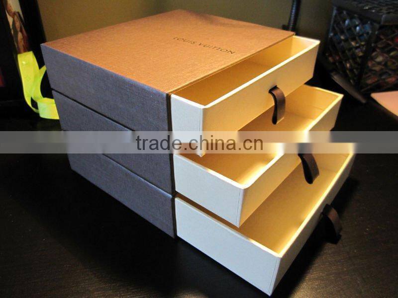 Treasure chest gift boxes