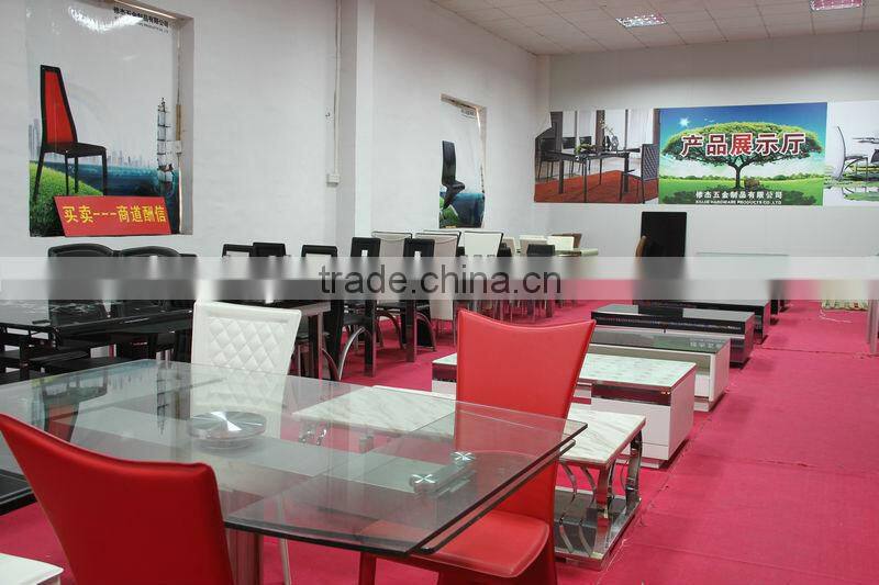 2013 hot sales elegant and modern extentable glass dining table L829,xiujie