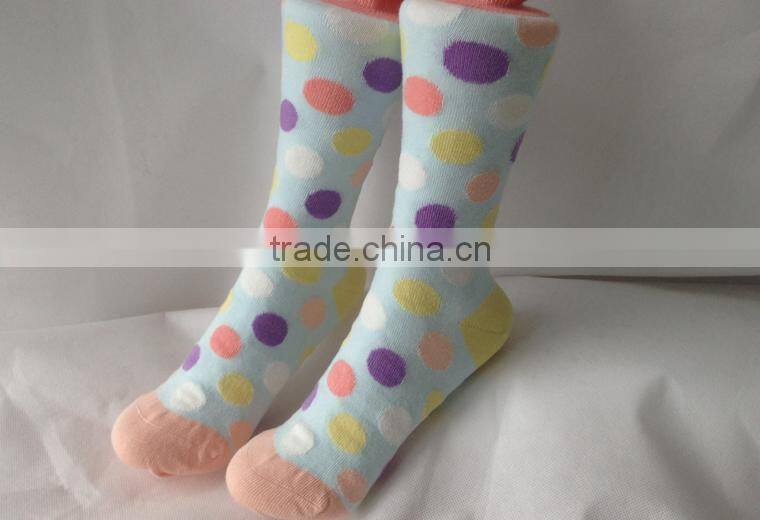 Low MOQ Brand Design Super Soft Colorful Dots Cotton Unisex Cozy Socks