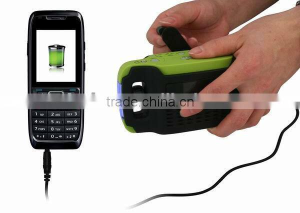 Portable HandCrank Dynamo FM/AM Radio Flashlight