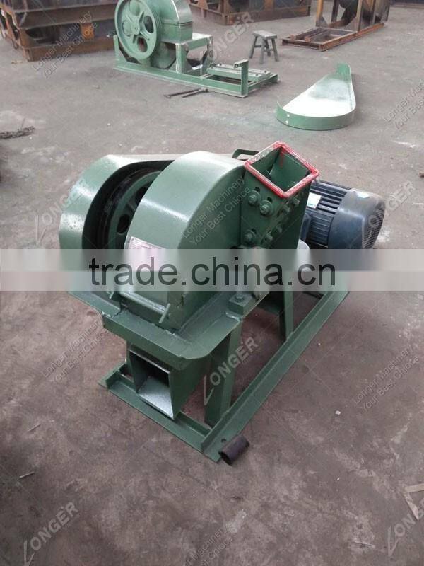 Hot Sale Factory Price Wood Shaving Machine/Sawdust Making Machine