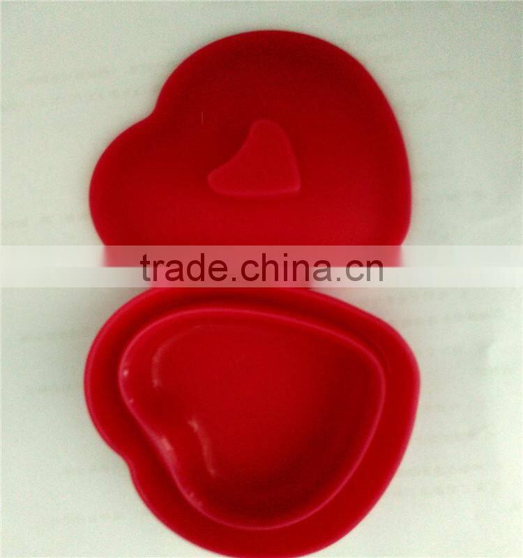 2015 Portable Heat Resistance Silicone Folding Cup Silicone Heart Shape Cup