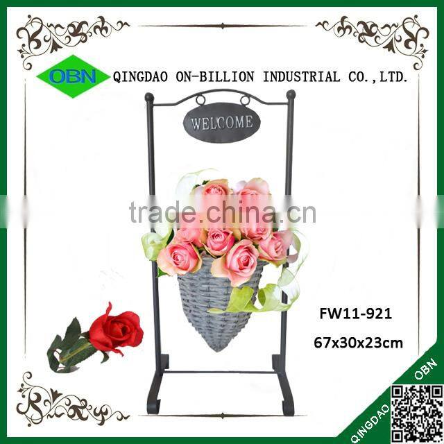 Willow wicker hanging flower baskets for decoration