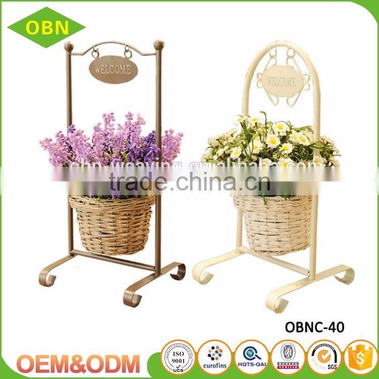 Tabletop wholesale metal frame wicker artificial handmade decorate hanging flower gift basket