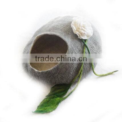 Handmade Felted Purple Wool Cat cocoon