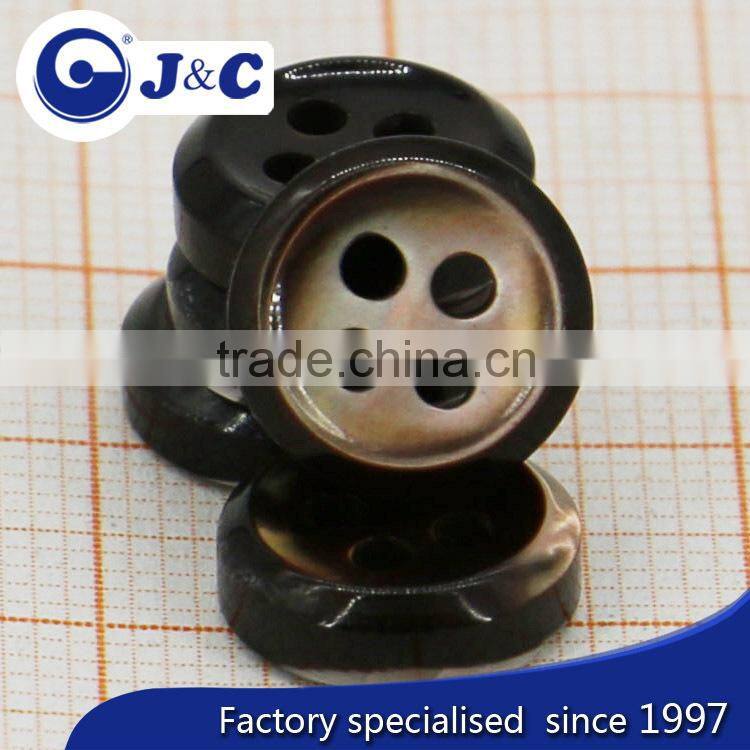 2015 Nature 4 holes black trocas shell button