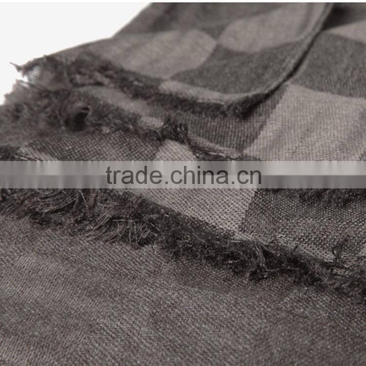 Wholesale Hot Sale Scarf with Check Pattern