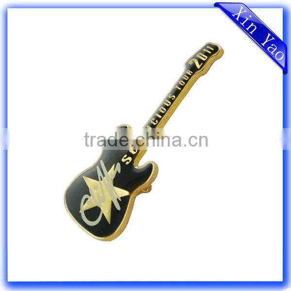 Wholesale Custom LOGO Embossed Guitar Shaped Gold Musical Badge