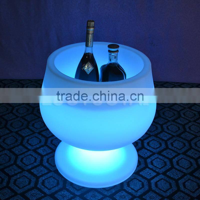 2015 New Cordless Waterproof Rechargeable RGBW Multi Color LED Light up bar ice bucket