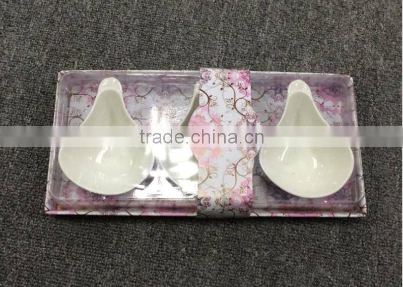 Ceramic letter dish white porcelain heart shaped dish with color box / promotion