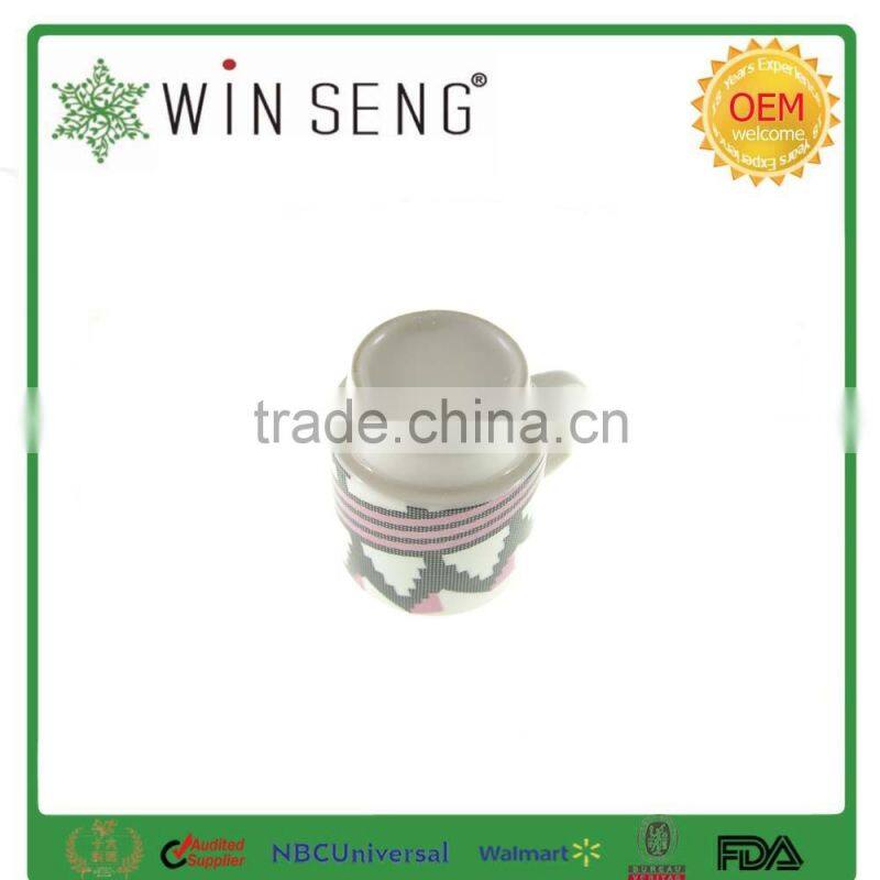 Ceramic mugs for gifts or dinnerware