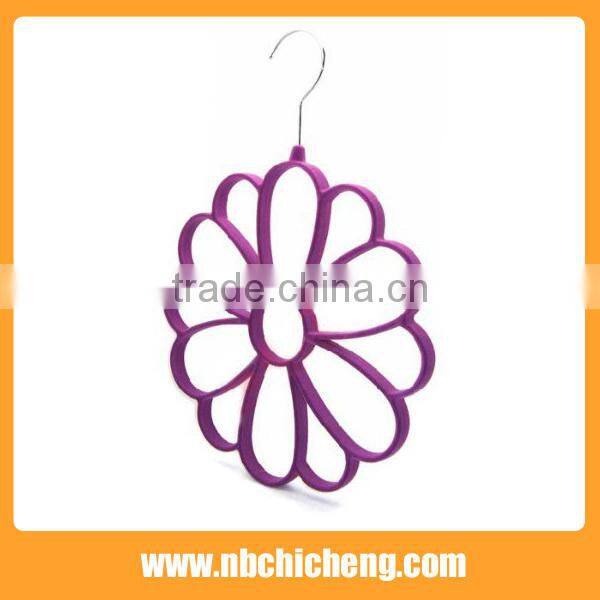 Flower Shape Plastic Scarf Hanger