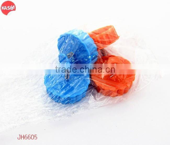 JH6606 Plastic Hand Press Cookie Cutter