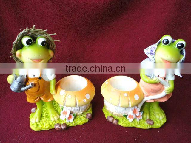 plastic pen container