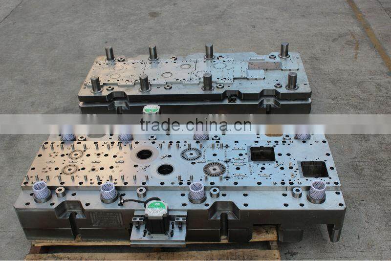 Stamping progressive die for motor lamination core accessories