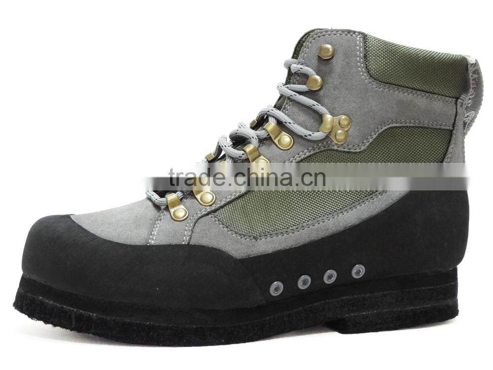 Fishing shoes with special furry cleats sole prevent slippery while rock fishing / fishing equipment