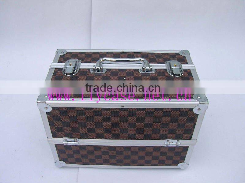 2013 new design aluminium Tattoo Kit Case , cosmetics case with plate inside and compartments size :370*230*270MM