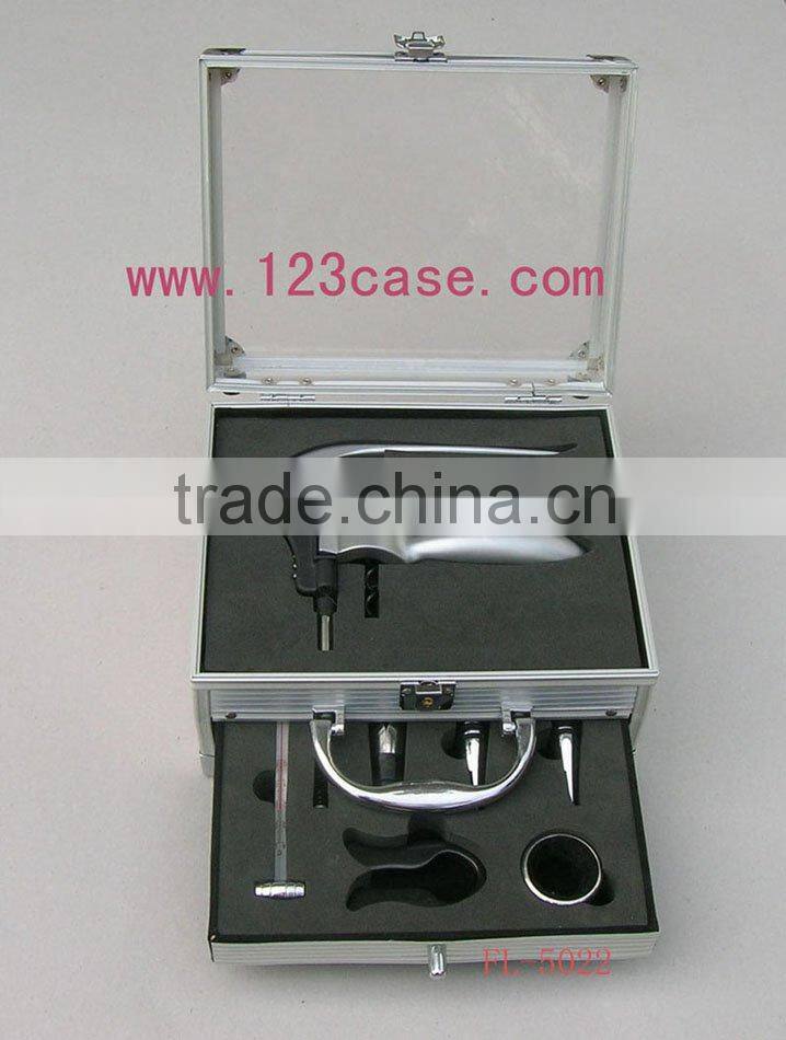 Fashionable high-end Wine Case 2 bottles with corkscrew