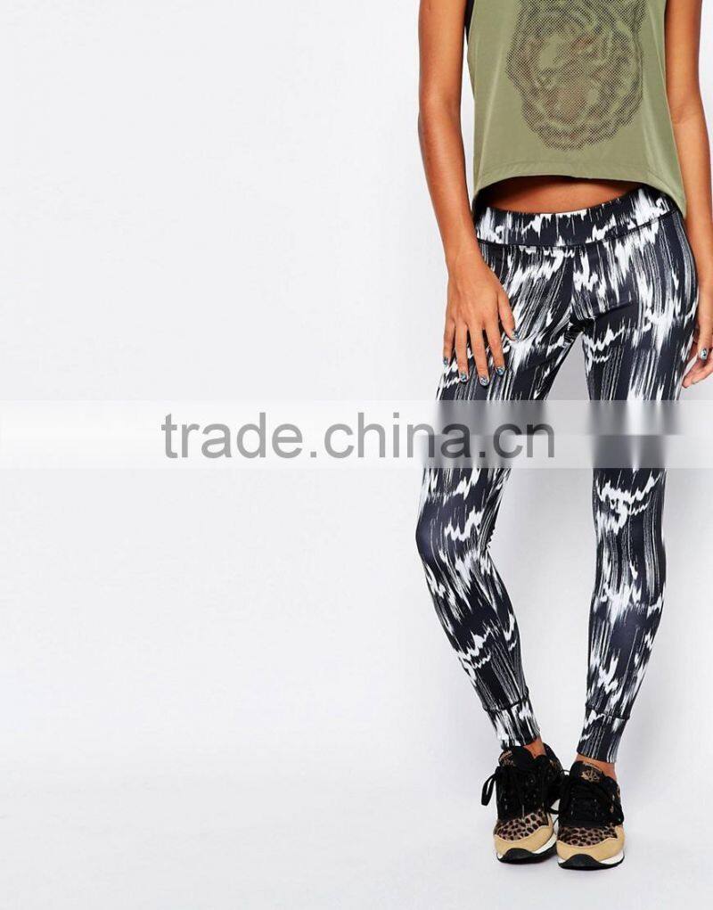 women Low-rise waistband skinny sexy fashion Leggings In Geo Print pants
