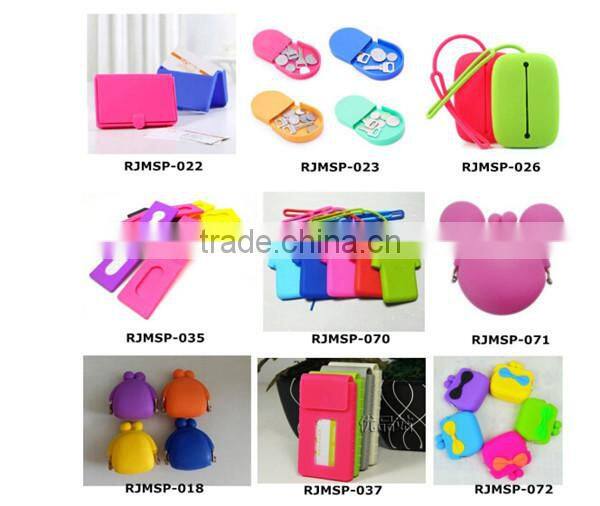 Promotional small cute custom silicone challenge coin wallet