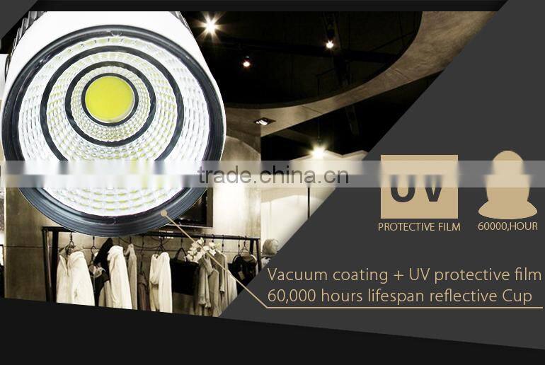 High lumen track light housing for indoor